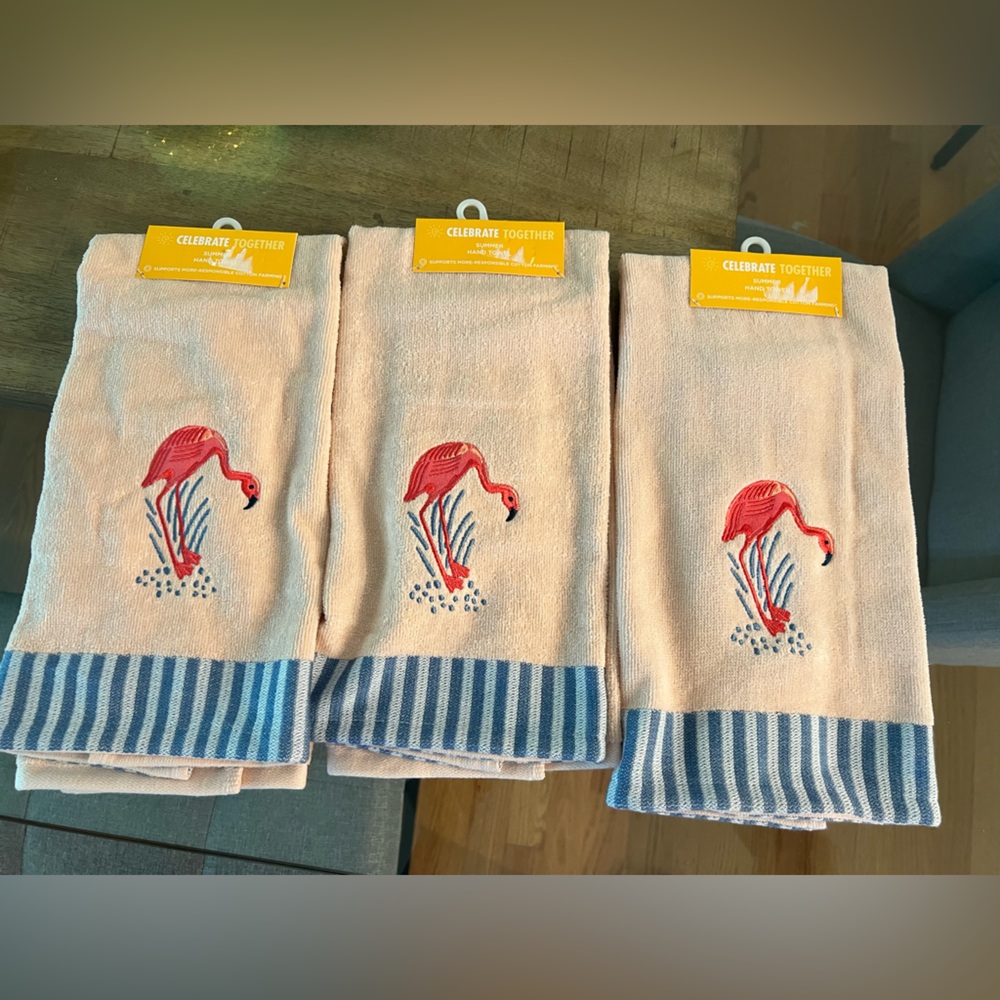 3 Flamingo Embroidered Towels